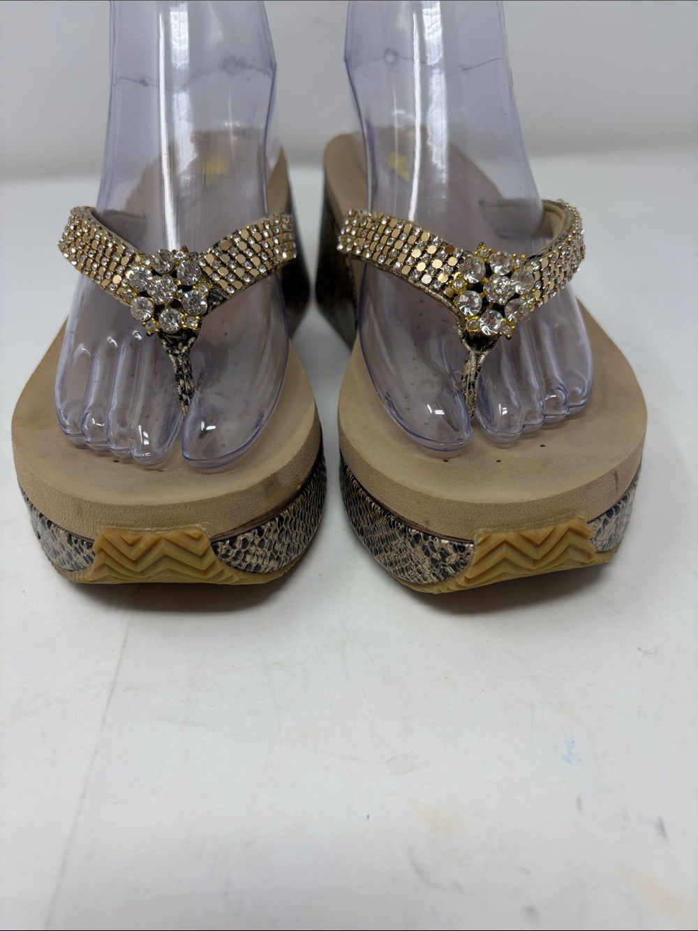 Volatile Beaded Wedge Thong Sandals in Beige with Snake-Print Platform Size 8 - Picture 3 of 15
